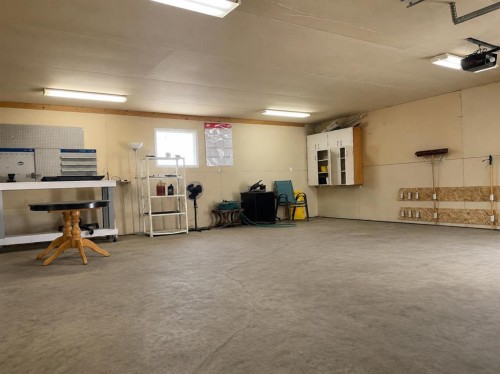 202-1St Street West, Lashburn, SK - Indoor