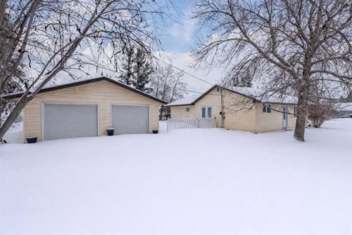 202-1St Street West, Lashburn, SK - Outdoor
