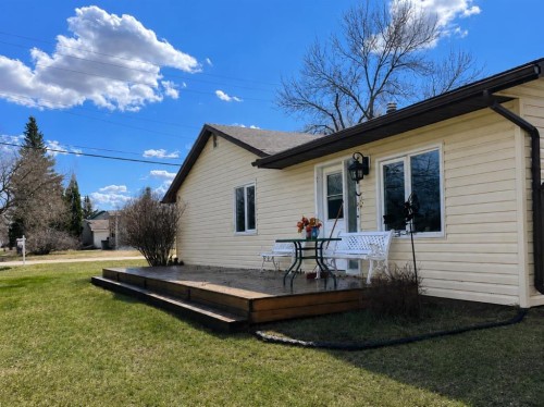 202-1St Street West, Lashburn, SK - Outdoor