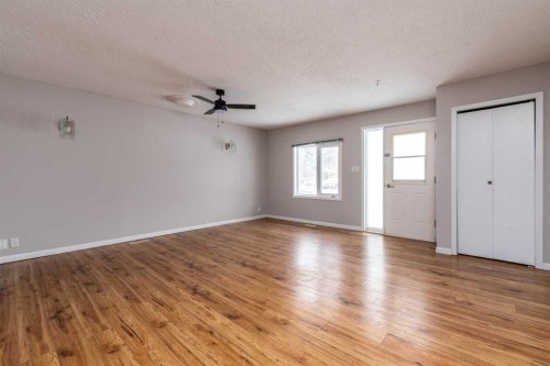 202-1St Street West, Lashburn, SK - Indoor Photo Showing Other Room