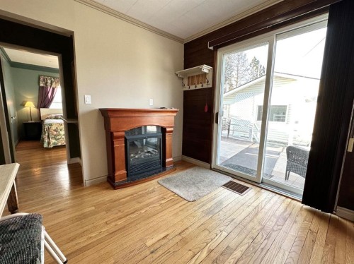 1217 4 Avenue, Wainwright, AB - Indoor With Fireplace