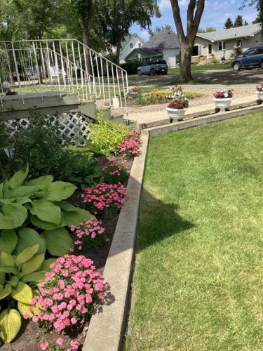 1217 4 Avenue, Wainwright, AB - Outdoor