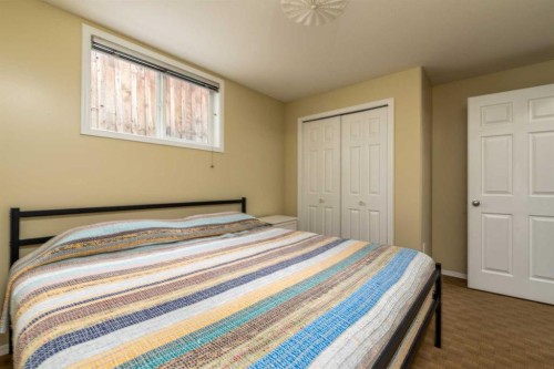 2912 65 Avenue Place, Lloydminster, AB - Indoor Photo Showing Laundry Room