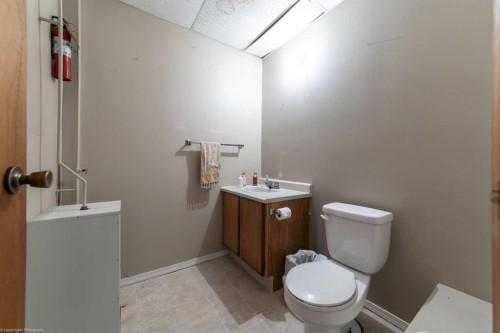 4813 49 Avenue, Lloydminster, SK 