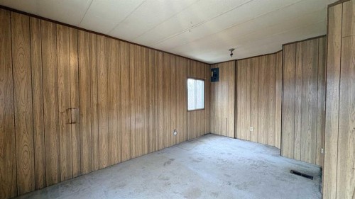 1514 7 Avenue, Wainwright, AB - Indoor Photo Showing Other Room