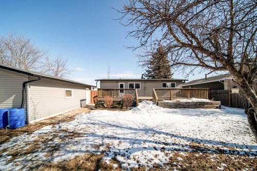 805 10 Avenue, Wainwright, AB - Outdoor