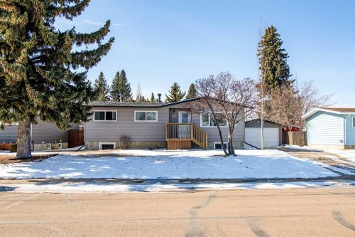 805 10 Avenue, Wainwright, AB - Outdoor
