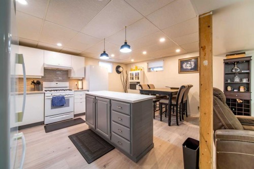 1657 6 Avenue, Wainwright, AB - Indoor Photo Showing Other Room