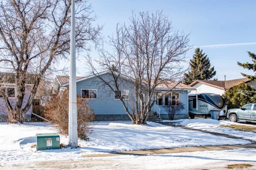 1657 6 Avenue, Wainwright, AB - Outdoor