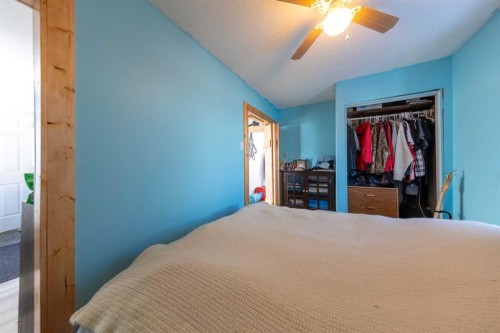 5014 55 Street, Lloydminster, AB - Indoor