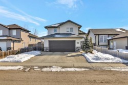 2305 46 Avenue Lloydminster, SK S9V 0Z5