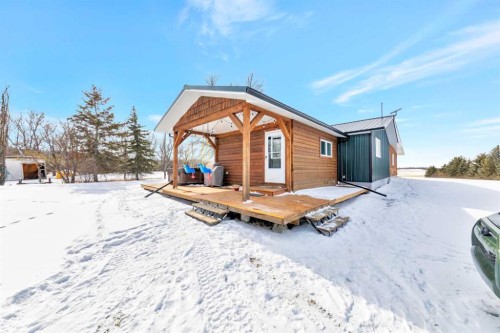 Pt Nw 1-46-27-W3, Rural, SK - Outdoor