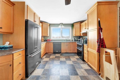 Pt Nw 1-46-27-W3, Rural, SK - Indoor Photo Showing Kitchen With Double Sink