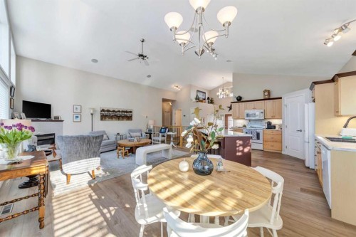 2902 65, Lloydminster, AB - Indoor Photo Showing Dining Room