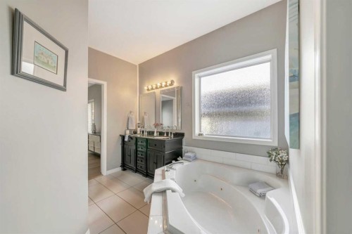 2902 65, Lloydminster, AB - Indoor Photo Showing Bathroom