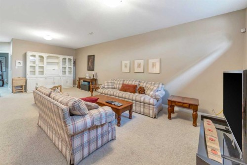 2902 65, Lloydminster, AB - Indoor Photo Showing Living Room