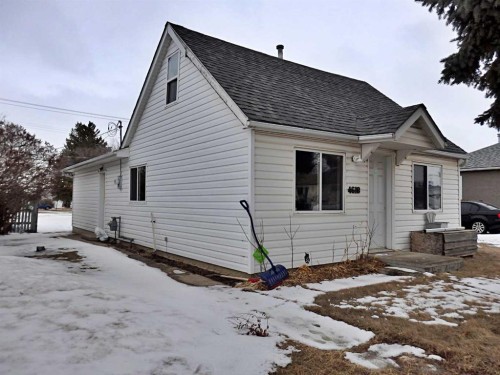 4618 52 Avenue  Vermilion, AB T9X 1S1