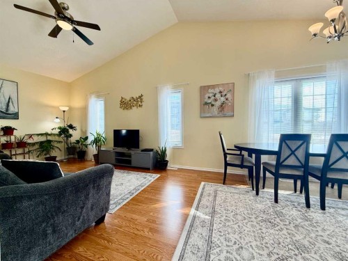 2837 12 Avenue, Wainwright, AB - Indoor Photo Showing Living Room