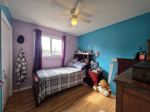 5208 54 Avenue, Edgerton, AB - Indoor Photo Showing Bedroom