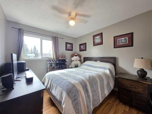 5208 54 Avenue, Edgerton, AB - Indoor Photo Showing Bedroom