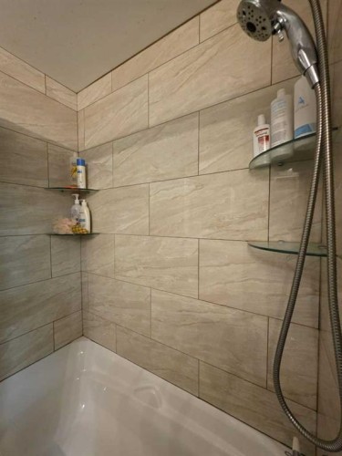 5208 54 Avenue, Edgerton, AB - Indoor Photo Showing Bathroom