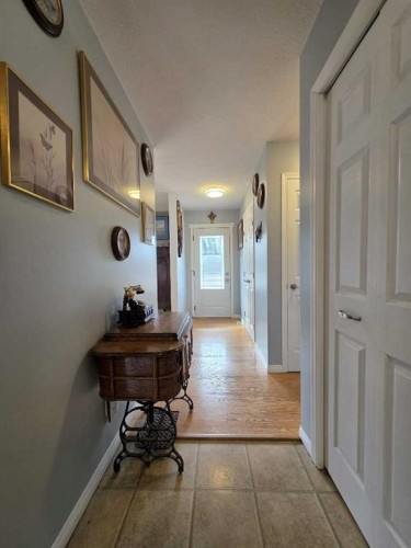 5208 54 Avenue, Edgerton, AB - Indoor Photo Showing Other Room