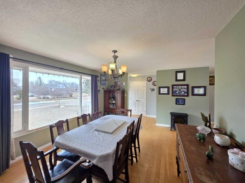 5208 54 Avenue, Edgerton, AB - Indoor Photo Showing Dining Room