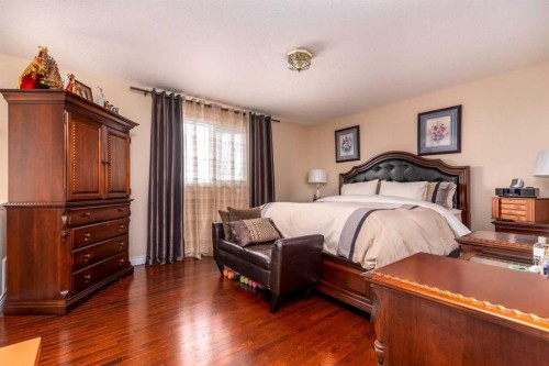 4002 60 Avenue, Lloydminster, AB - Indoor Photo Showing Bedroom