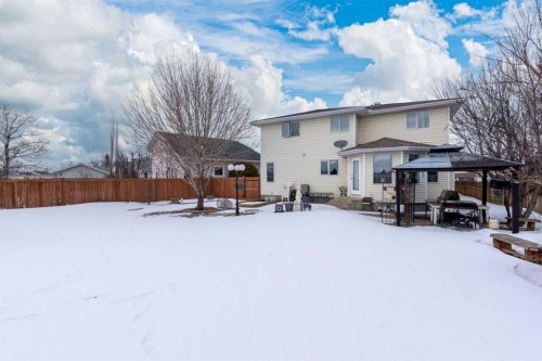 4002 60 Avenue, Lloydminster, AB - Outdoor