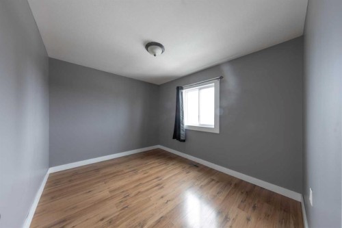 Ab-4810 50 Avenue, Kitscoty, AB - Indoor Photo Showing Other Room