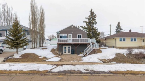 Ab-4810 50 Avenue, Kitscoty, AB - Outdoor