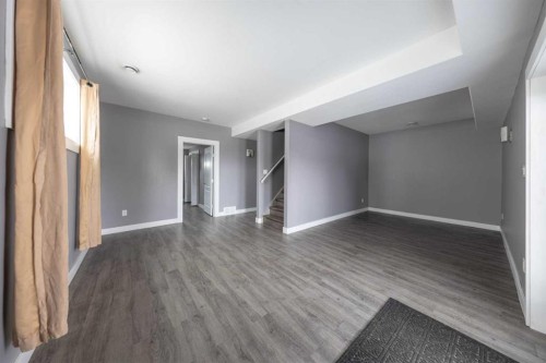 Ab-4810 50 Avenue, Kitscoty, AB - Indoor Photo Showing Other Room