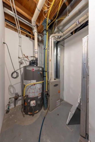 Ab-4810 50 Avenue, Kitscoty, AB - Indoor Photo Showing Basement