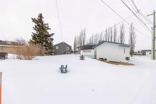 Ab-4810 50 Avenue, Kitscoty, AB - Outdoor