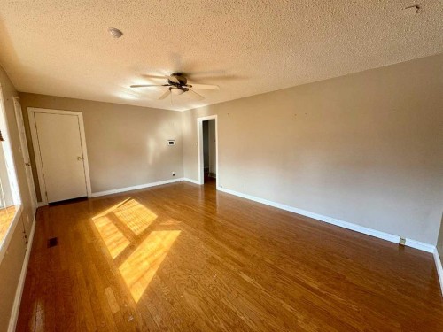 1105 15 Street, Wainwright, AB - Indoor Photo Showing Other Room