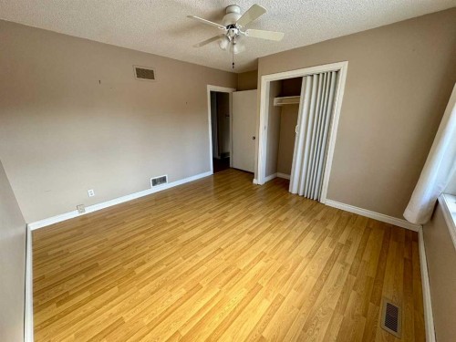 1105 15 Street, Wainwright, AB - Indoor Photo Showing Other Room