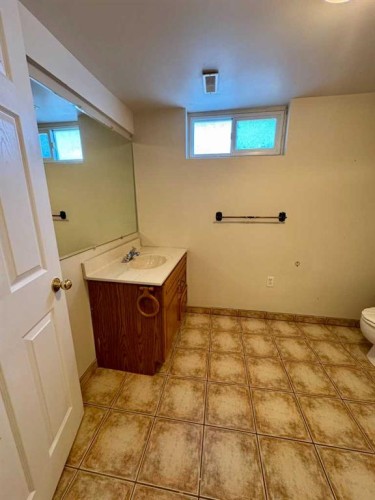 1105 15 Street, Wainwright, AB - Indoor Photo Showing Basement