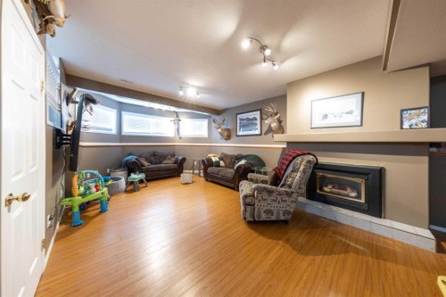 2611 43 Avenue, Lloydminster, SK - Indoor With Fireplace