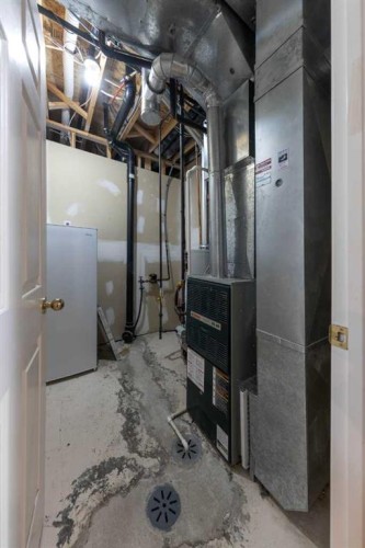 2611 43 Avenue, Lloydminster, SK - Indoor Photo Showing Basement