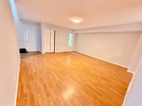 2827 12 Avenue, Wainwright, AB - Indoor Photo Showing Other Room