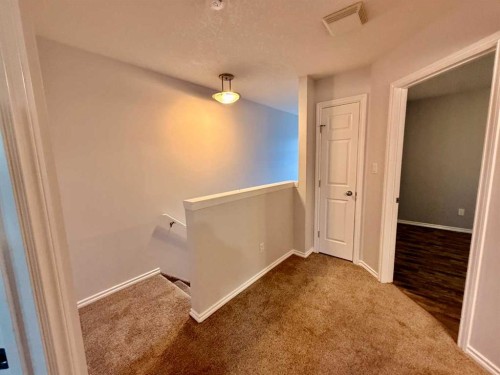 2827 12 Avenue, Wainwright, AB - Indoor Photo Showing Other Room