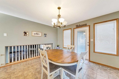 3403 60 Avenue, Lloydminster, AB - Indoor Photo Showing Dining Room
