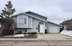 2609 42 Avenue Close Lloydminster, SK S9V 2B8