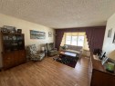 21 1 Avenue West, Derwent, AB  - Indoor Photo Showing Living Room 