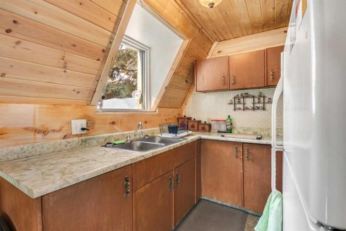 1447 Lakeview Drive, Turtle Lake, SK - Indoor Photo Showing Kitchen With Double Sink
