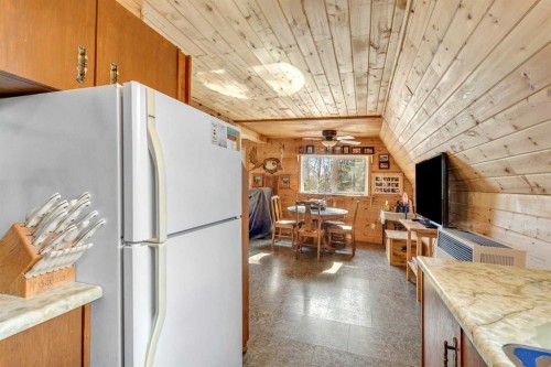1447 Lakeview Drive, Turtle Lake, SK - Indoor Photo Showing Kitchen
