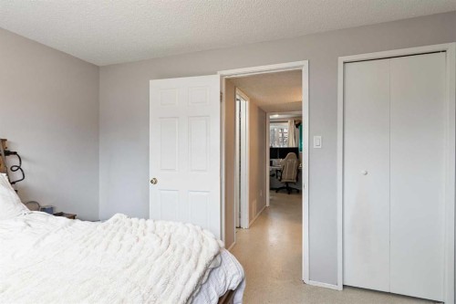 2713 47 Avenue, Lloydminster, SK - Indoor Photo Showing Bedroom