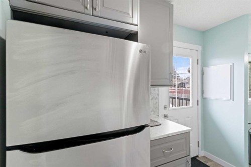 2725 47 Avenue, Lloydminster, SK - Indoor