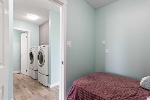 2725 47 Avenue, Lloydminster, SK - Indoor Photo Showing Laundry Room