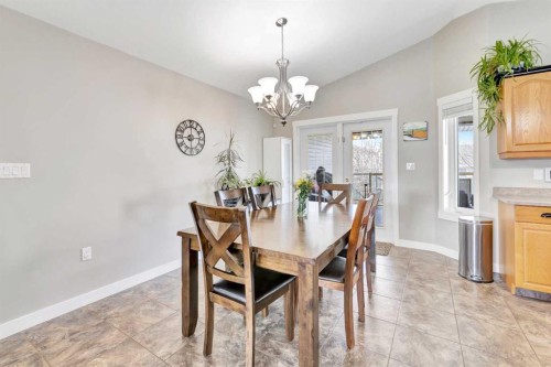 3308 63 Avenue, Lloydminster, AB - Indoor Photo Showing Dining Room